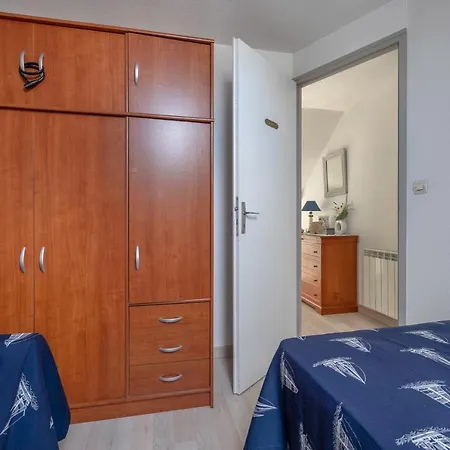 En Avec Piscine Appartement *