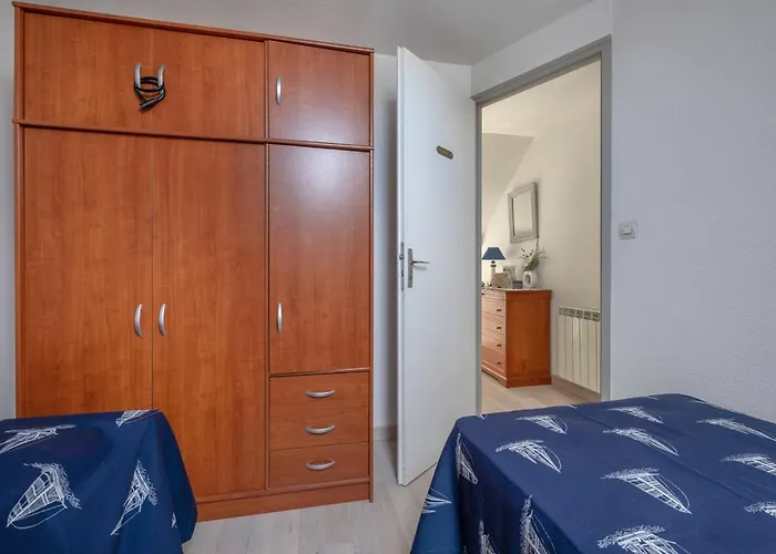 En Résidence Avec Piscine Appartement *